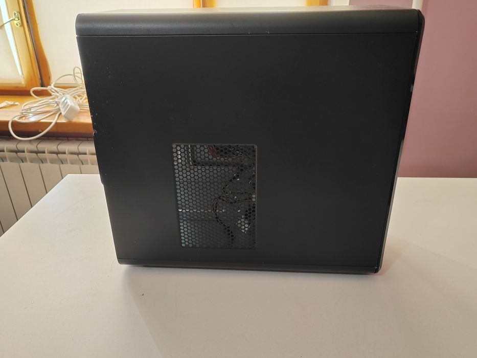 Продам корпус с блоком питания