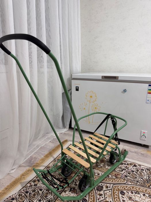 Продаю санку новая