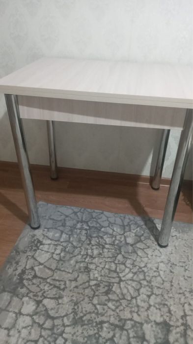 Продается стол в хорошем  состоянии