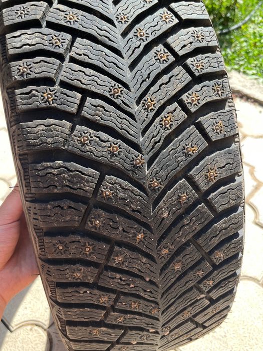 резина Michelin 215/55/17