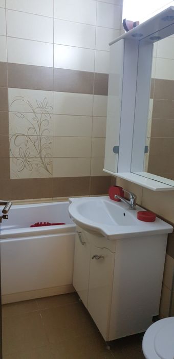 Camera apartament. Caut colega de apartament.