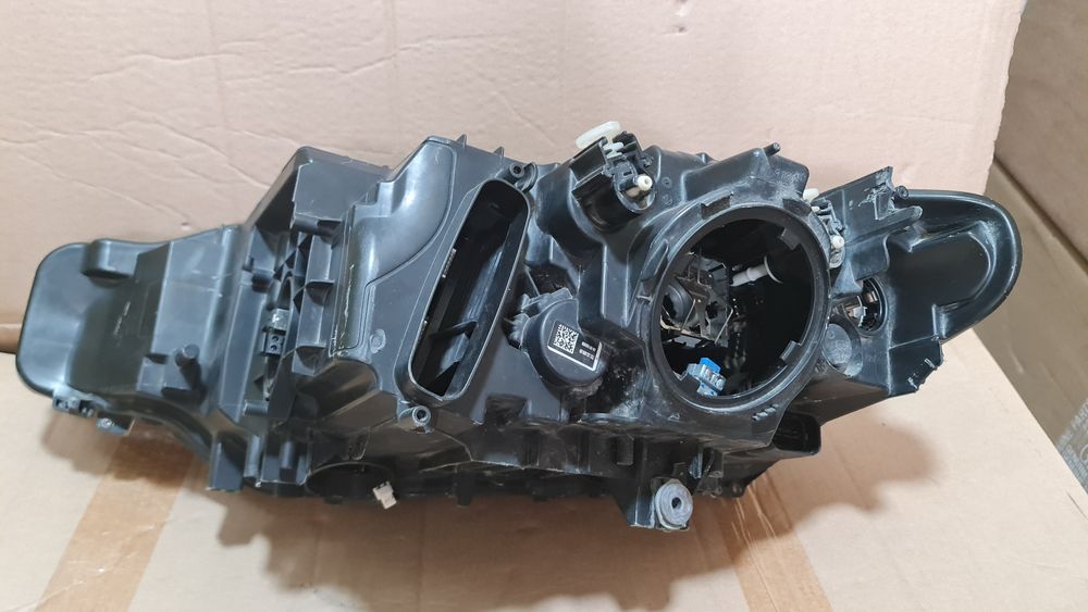 Far xenon dreapta BMW 3 F30 F31 7259526