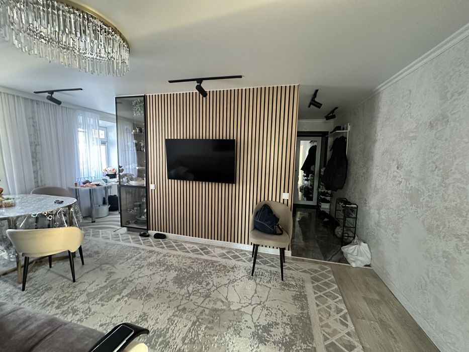 Продам квартиру 4 комнаты