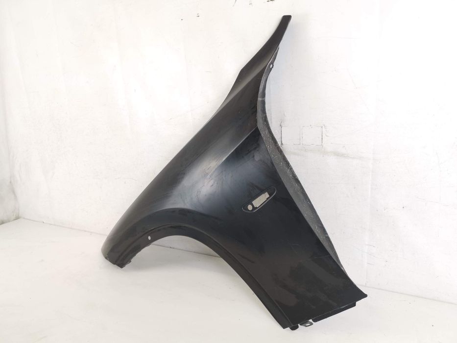 Ляв преден калник БМВ Х1 / BMW X1 E84 [ - ] В добро състояние