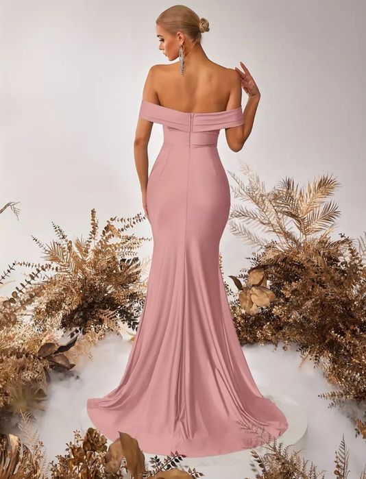 РАЗПРОДАЖБА на нови официални и бални рокли