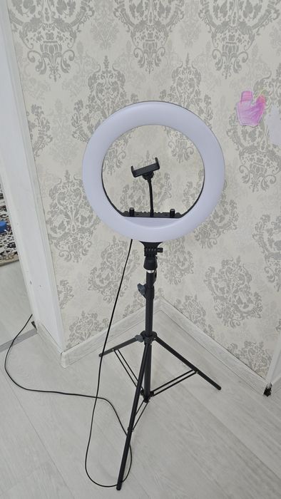 Лампа дөңгелек сатылымда