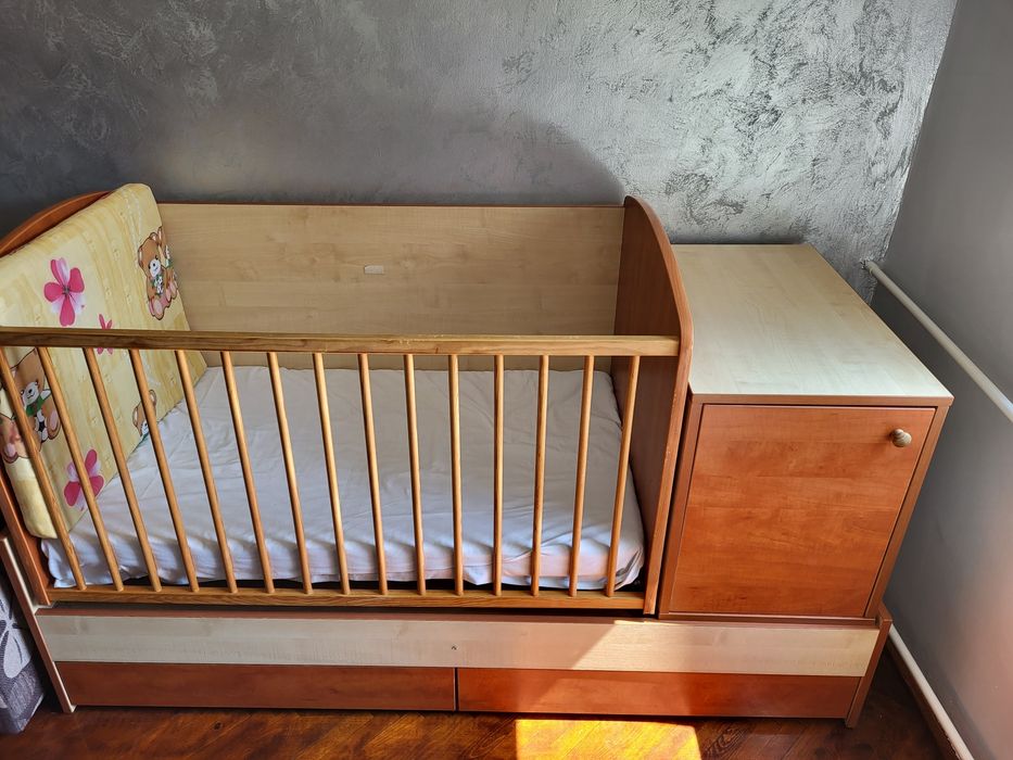 Patut pentru copii, care se transformă, cu saltea inclusă