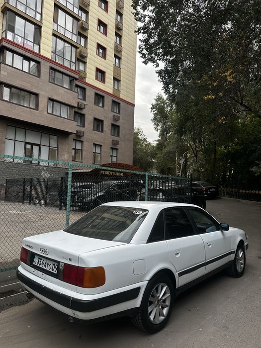 Продам Ауди 100 с4