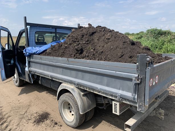 Evacuare moloz,pamant vegetal, piatră de cariera,pamant de umplutura