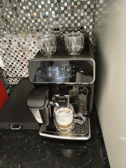 Espressor cafea automat PHILIPS Seria 2300 EP2330/10, 1.8l, 1500W, 15 bar, negru