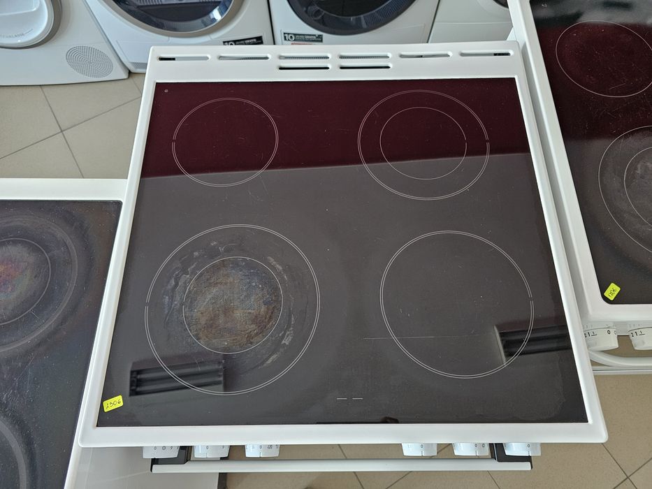 Свободностояща печка с керамичен плот Gorenje