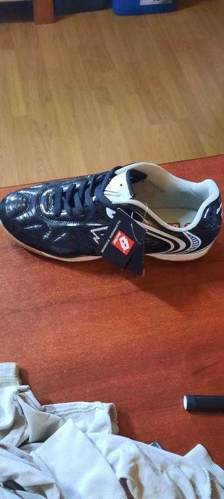 Curele noi din piele  de calitate ,87 cm,  pantofi sport