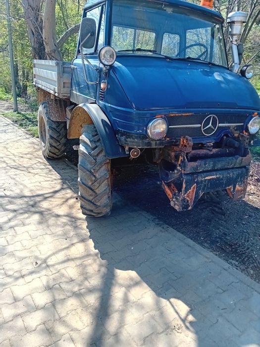 De vânzare mercedes unimog 403 4x4