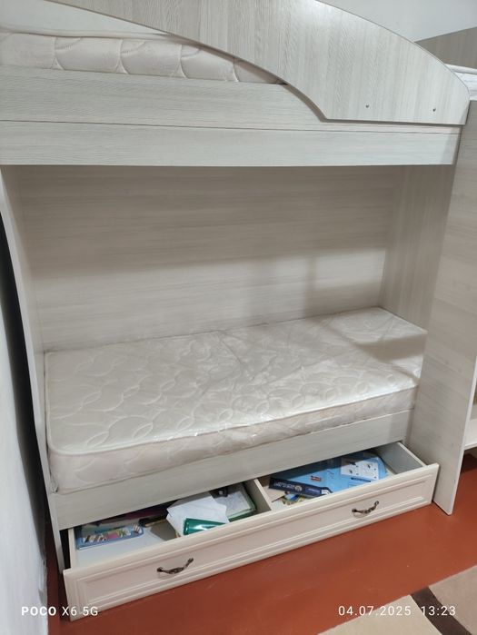 Продается двухъярусная кровать