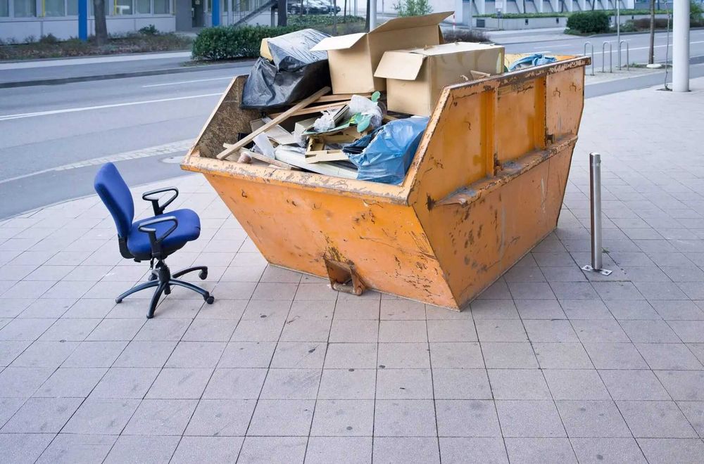 Inchiriere containere deseuri moloz gunoi