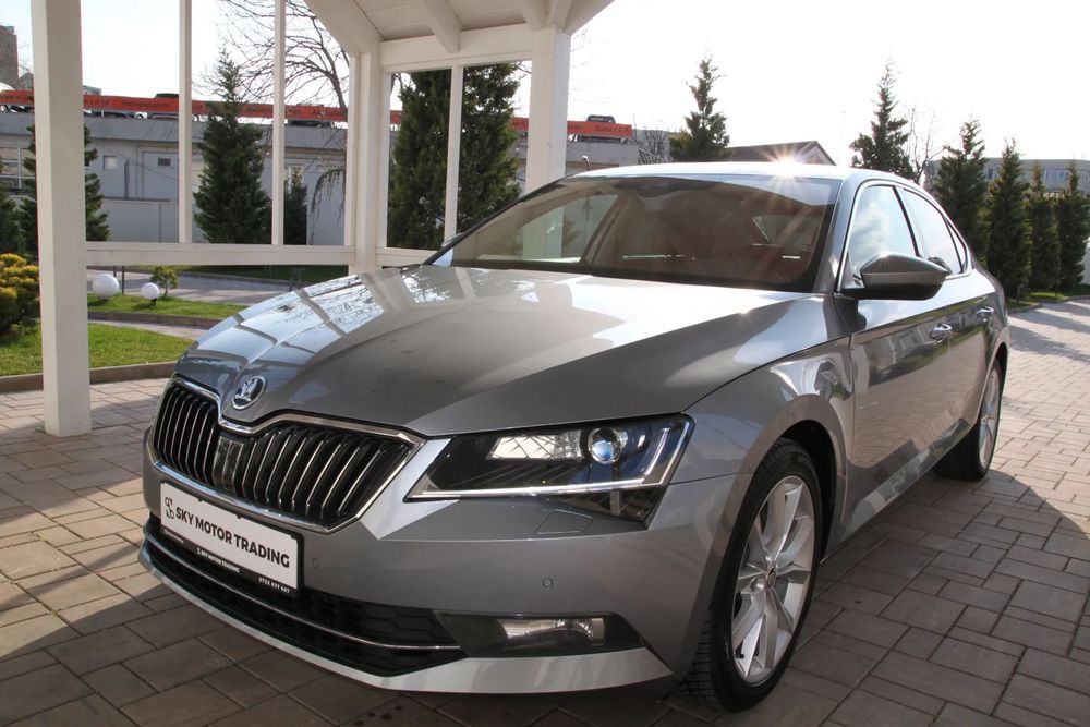 Skoda Superb TDI DSG 190PS/ CANTON/ 18”/ Keyless/ DCC/ WinterP/ Stare TOP/ TVA