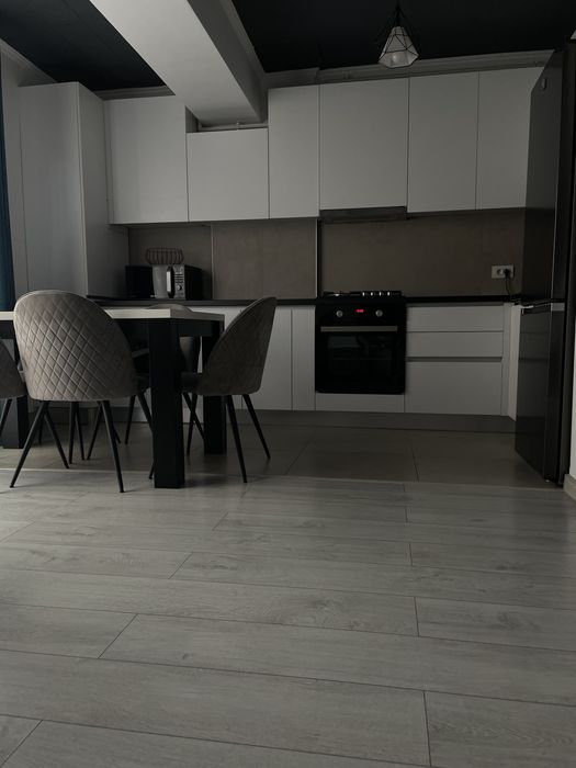Inchiriez Apartament 2 camere – 50 mp | Etaj 1 | Parcare subterană | Zonă foarte accesibilă