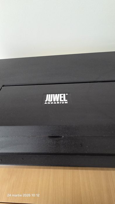 Vând acvariu JUWEL 70 Litri.