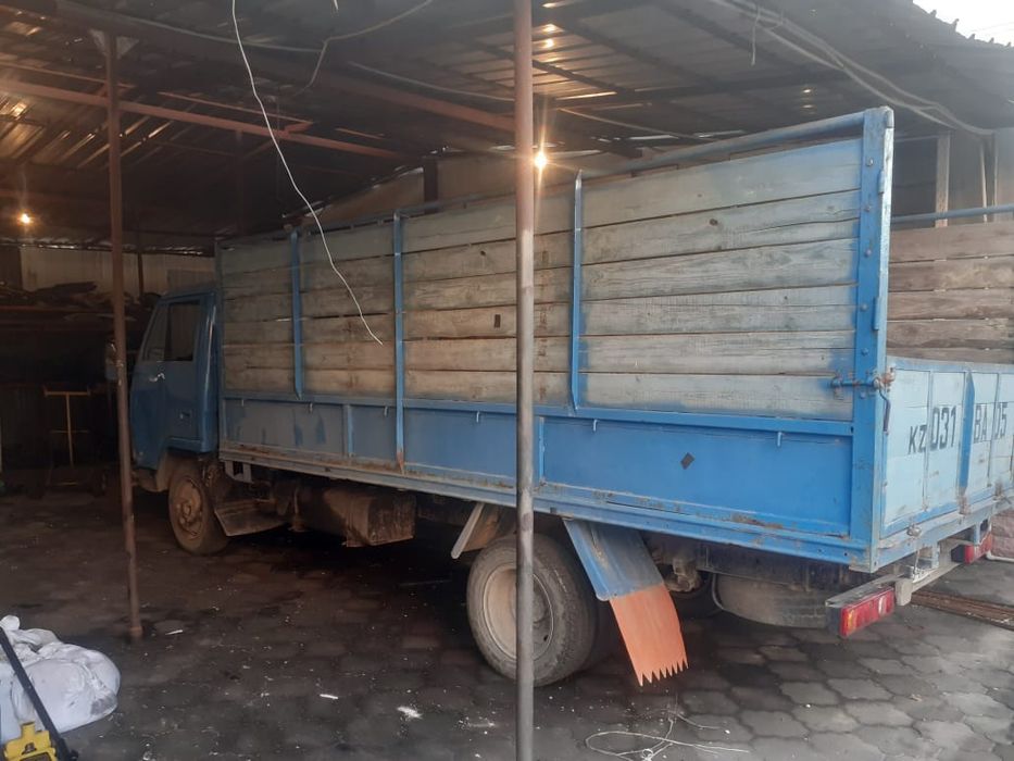 Продам машину грузовой