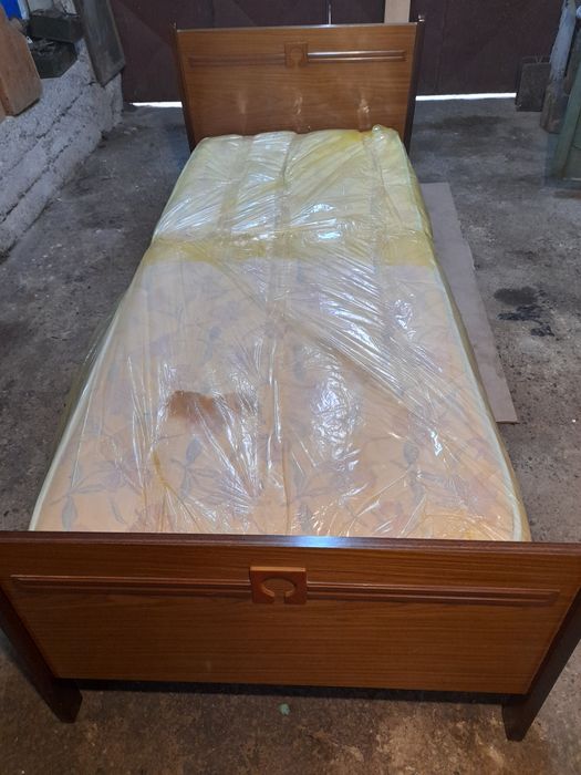 Pat pentru o persoană