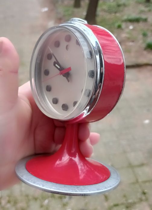 Ретро механичен будилник Golden Cock