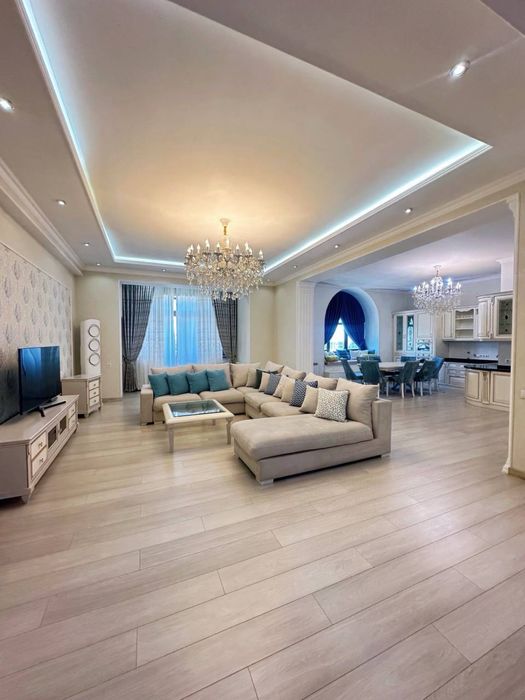 Квартира ЖК Новомосковская  3/8/8 167 кв.м