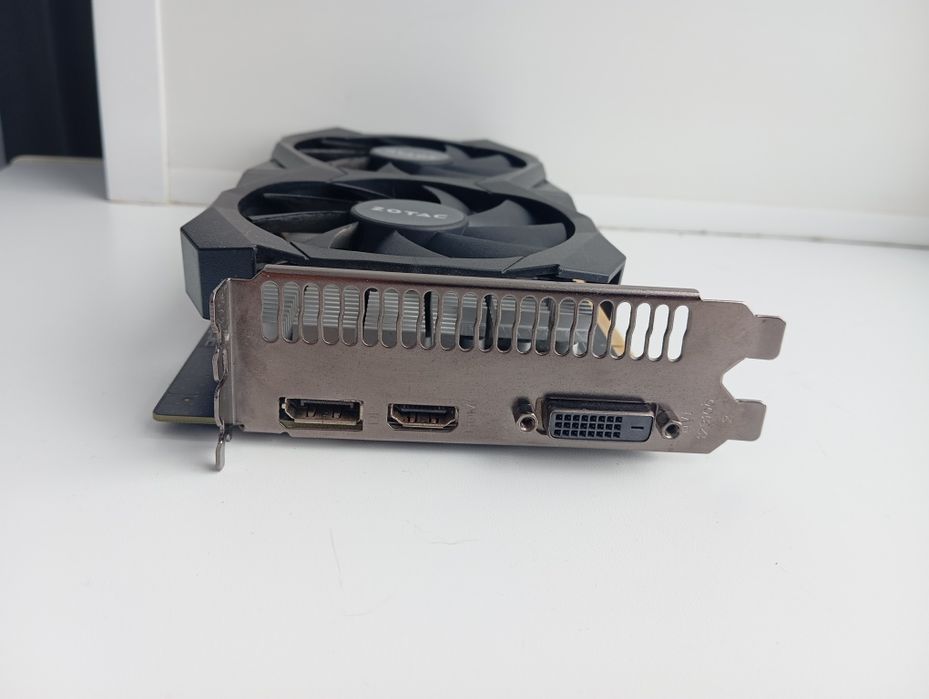 Продам видеокарту