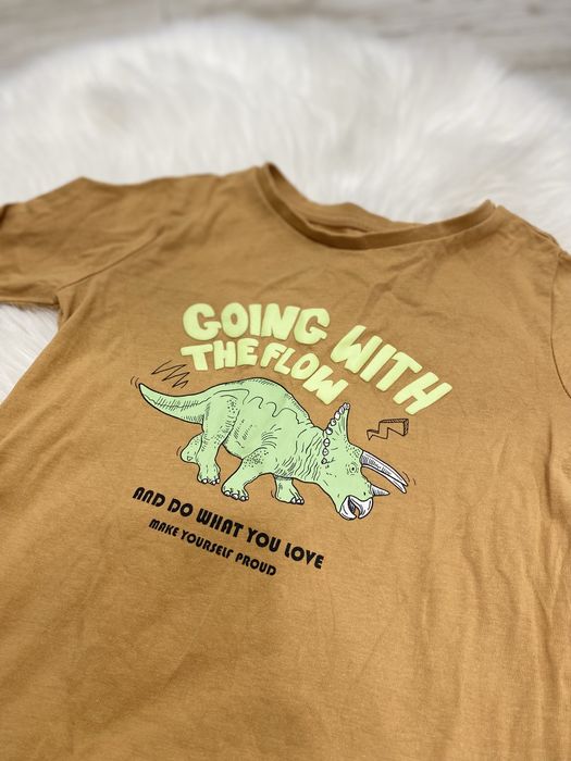 Лот блузки с динозаври