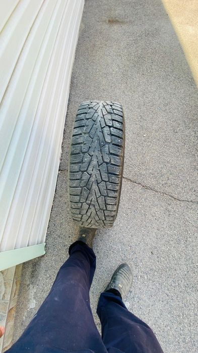 Продам диски с зимней резиной r16