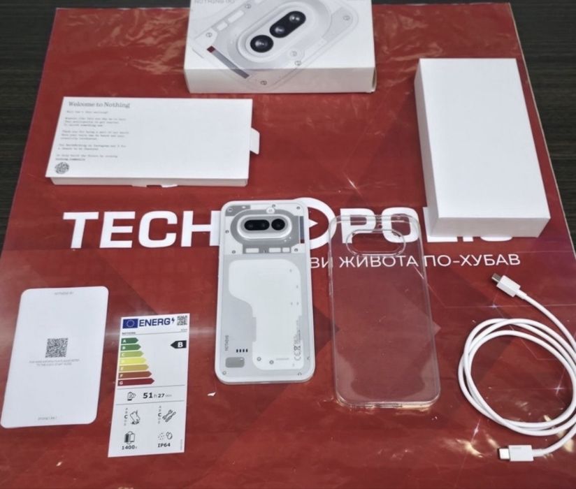 КАТО НОВ 256GB Nothing Phone 4a 5G Гаранция Технополис 2028г. White