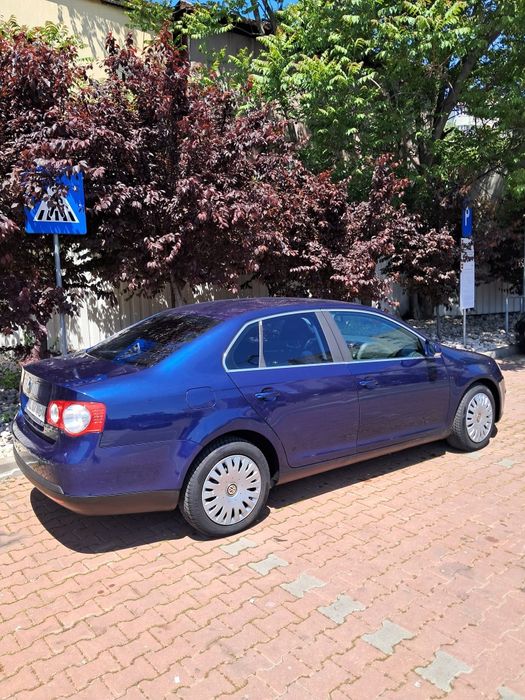 Volkswagen Jetta 1.6 Benzină 2008 • 200.000 km • Fiabilă și întreținută