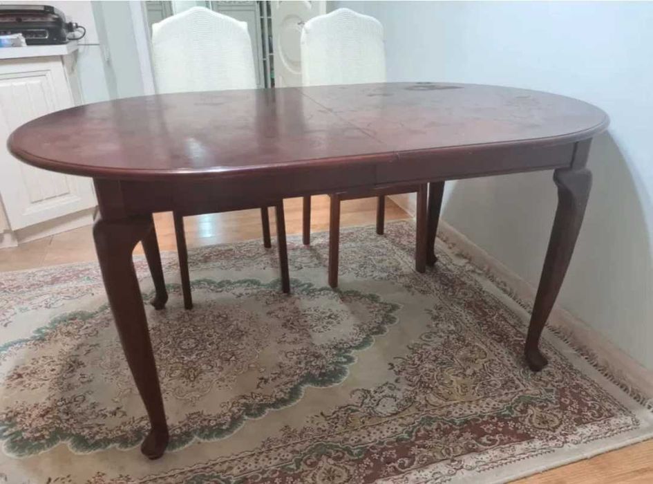 Стол в гостиную производство Малайзия