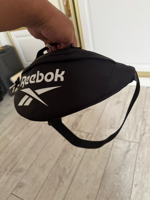Поясная сумка Reebok