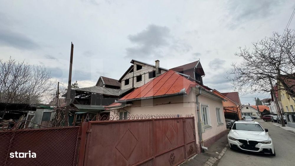 Casa de vanzare, 900 mp, ideala pentru investitie