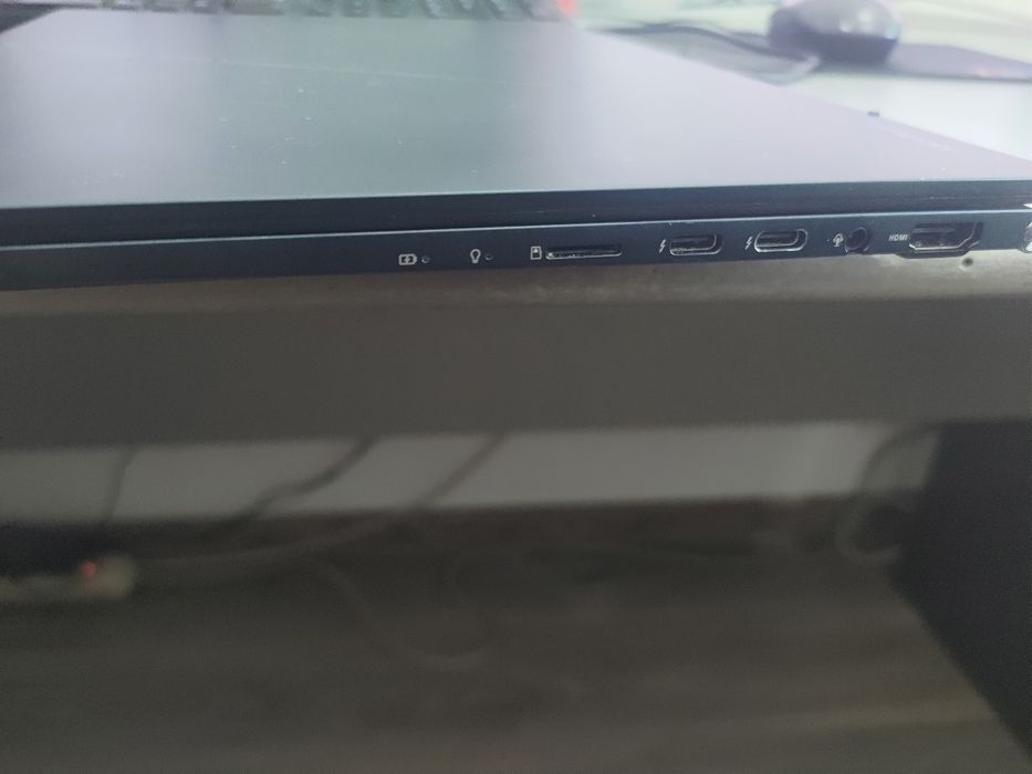 ASUS ZenBook OLED (Q409ZA)| i5 12th | 8 (DDR5) RAM | 256 nvme