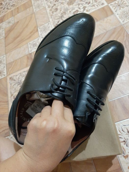 Продам мужские туфли
