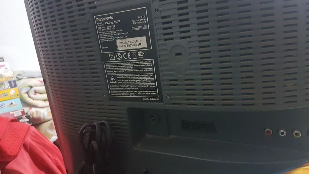 Vand televizoare LCD Panasonic Viera funcționale.