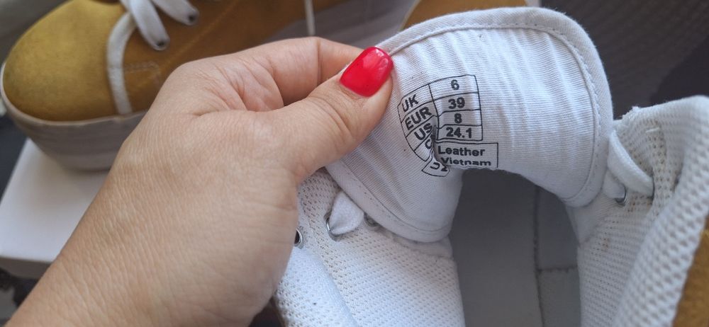 Обувка на платформа, н. 39