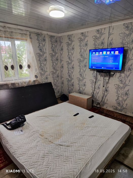 Участок с домом (времянка)