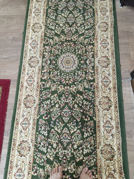 Продается ковры в хорошем состаяние