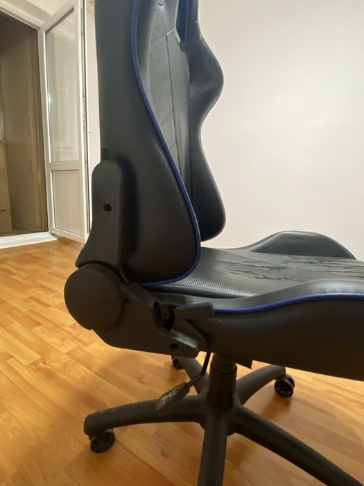 Продам игровое кресло