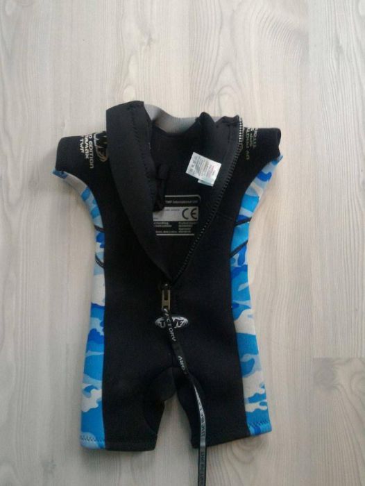 Costum baie copii TWF, original, marime 00, aproape NOU