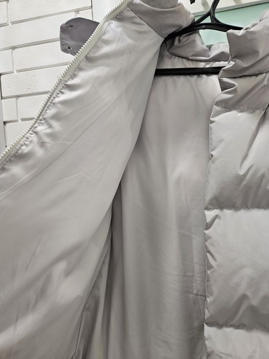 Продам серую куртку