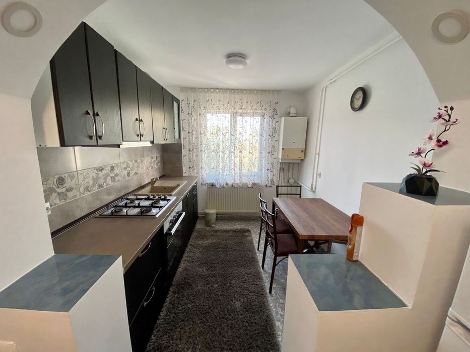 Inchiriez apartament Filiasi Etaj 2