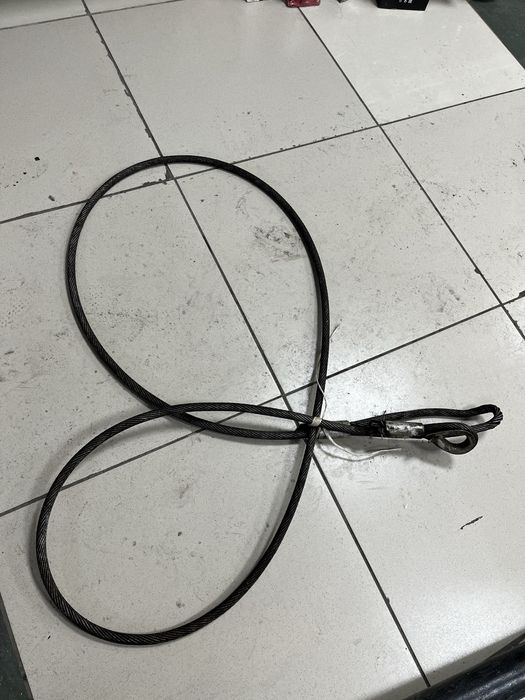 Стальной трос.