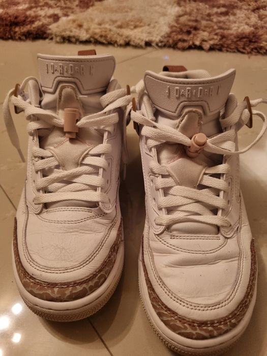 Joardan Spizike low