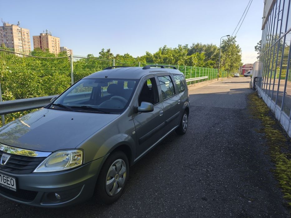 DACIA Logan