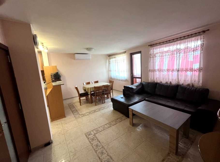 Дава се под наем Тристаен апартамент в Пловдив, Център - 100 кв.м за 475 € - Снимка #1