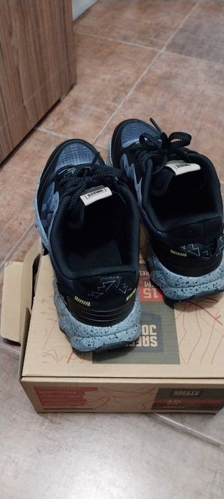 Чисто нови safety tracking маратонки