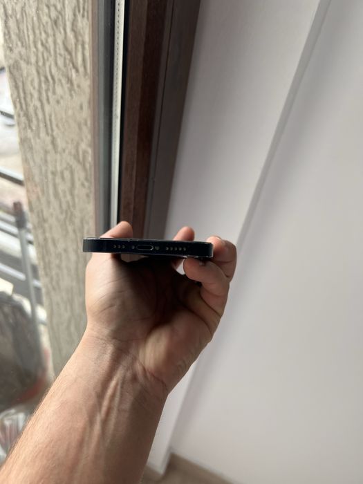 Iphone 12 64 gb cu face id functional.